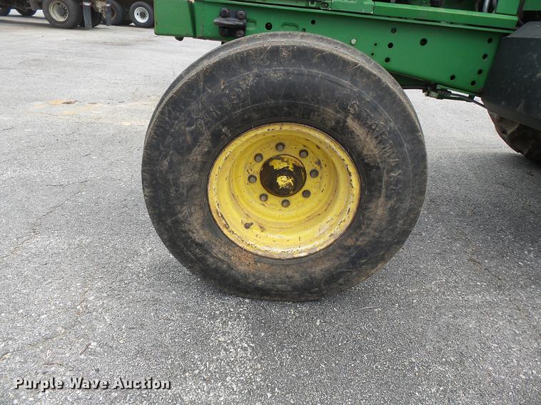 image for item DB7126 2001 John Deere 6410 tractor