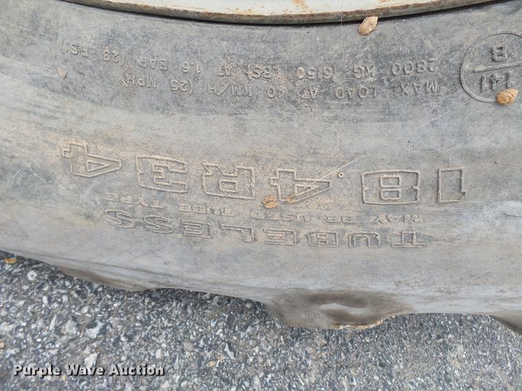 image for item DB7126 2001 John Deere 6410 tractor