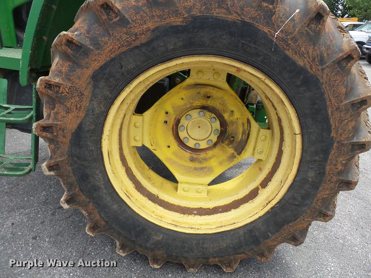 image for item DB7126 2001 John Deere 6410 tractor