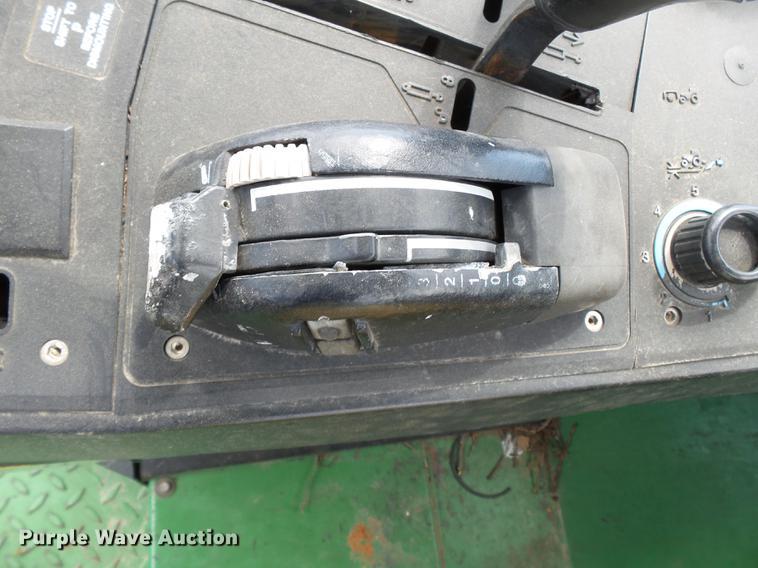 image for item DB7126 2001 John Deere 6410 tractor