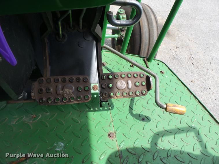 image for item DB7126 2001 John Deere 6410 tractor