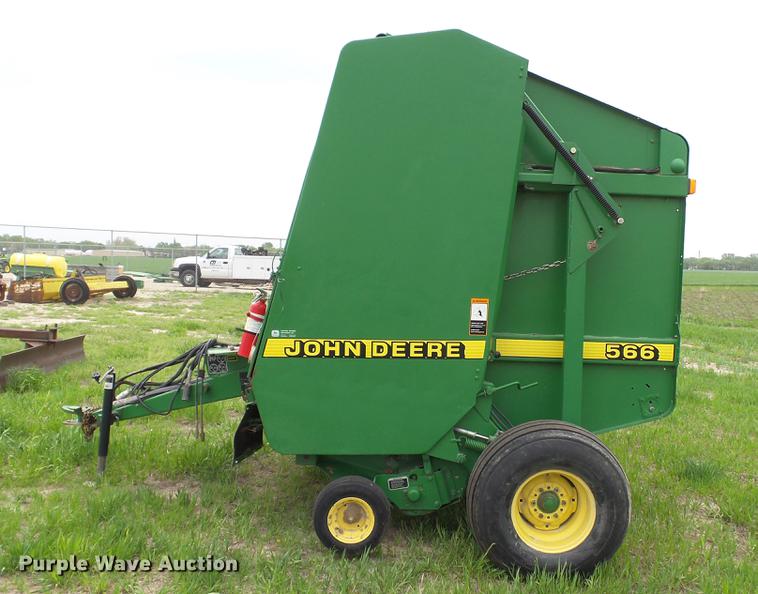 image for item DC4204 1998 John Deere 566 round baler