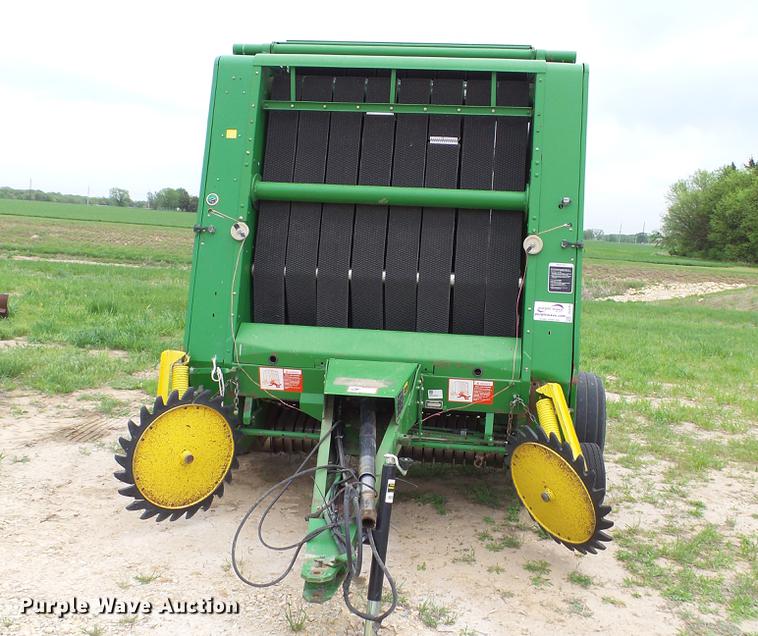 image for item DC4205 1993 John Deere 535 round baler