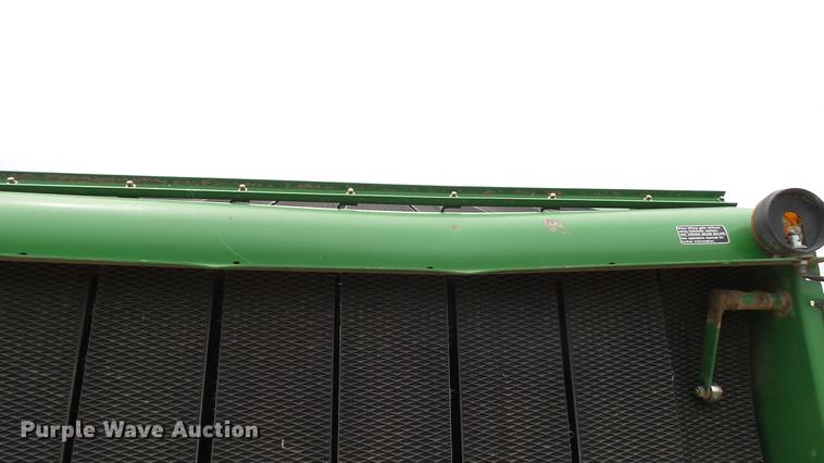 image for item DC4205 1993 John Deere 535 round baler