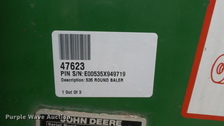 image for item DC4205 1993 John Deere 535 round baler