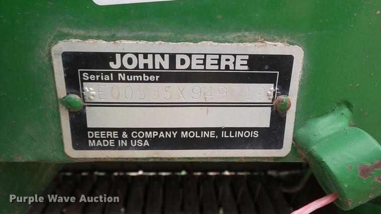 image for item DC4205 1993 John Deere 535 round baler