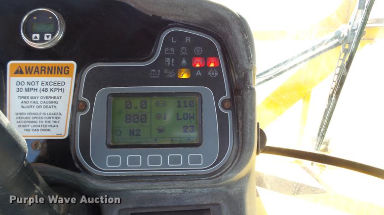 image for item DC4216 2005 Ag-Chem TerraGator 8104 sprayer