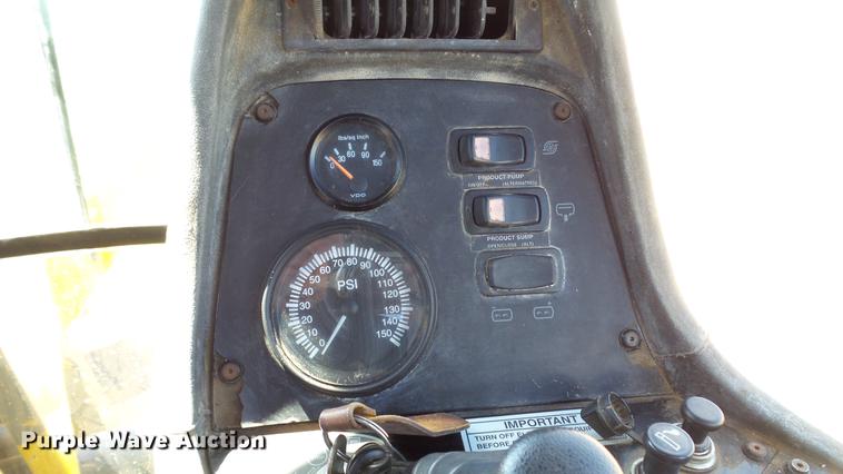 image for item DC4216 2005 Ag-Chem TerraGator 8104 sprayer