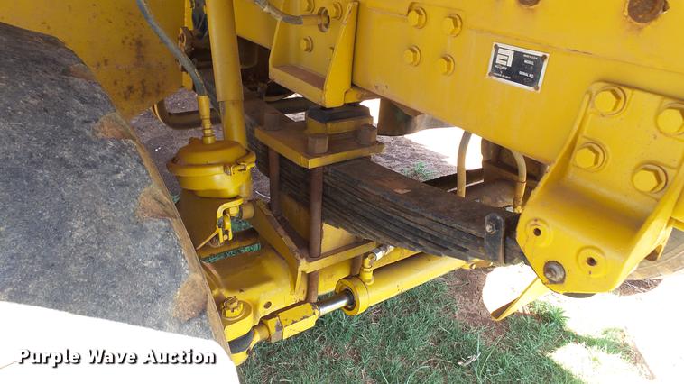 image for item DC4216 2005 Ag-Chem TerraGator 8104 sprayer