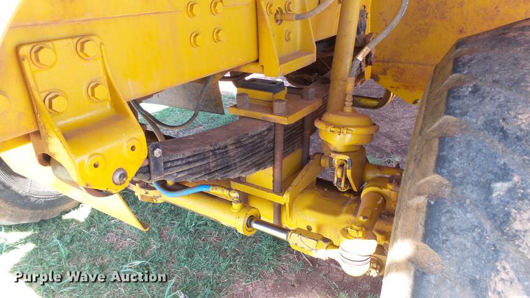 image for item DC4216 2005 Ag-Chem TerraGator 8104 sprayer