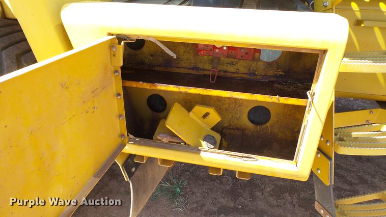 image for item DC4216 2005 Ag-Chem TerraGator 8104 sprayer