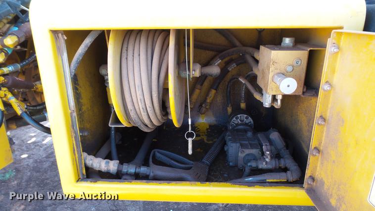 image for item DC4216 2005 Ag-Chem TerraGator 8104 sprayer