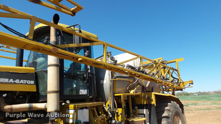 image for item DC4216 2005 Ag-Chem TerraGator 8104 sprayer