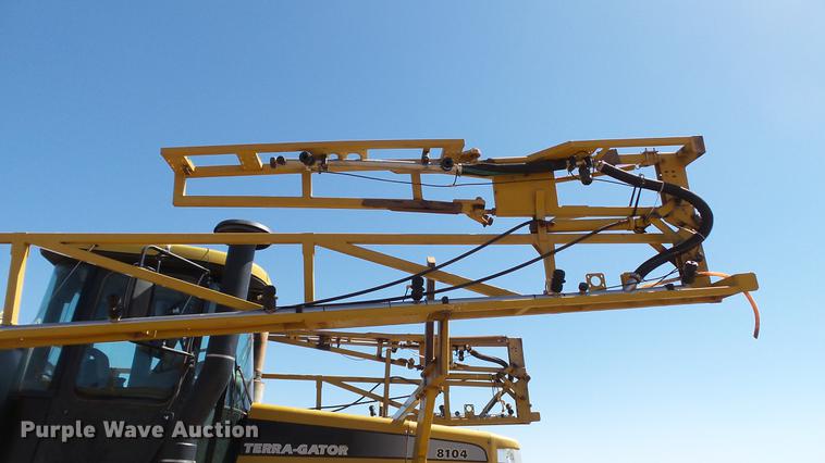 image for item DC4216 2005 Ag-Chem TerraGator 8104 sprayer