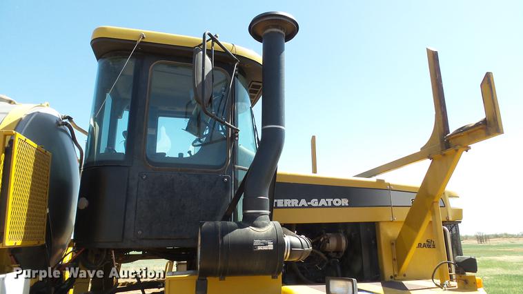 image for item DC4216 2005 Ag-Chem TerraGator 8104 sprayer