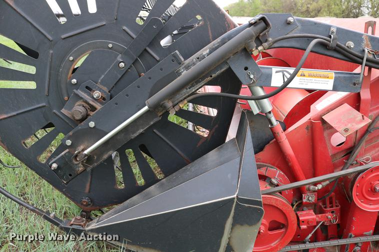 image for item DC7549 1997 Case IH 1020 flex head