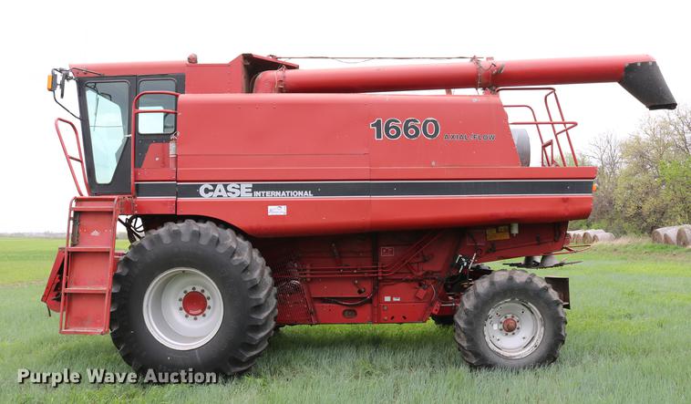 image for item DC7550 1987 Case IH 1660 combine