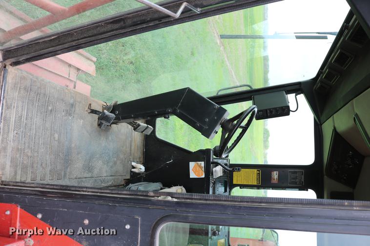 image for item DC7550 1987 Case IH 1660 combine