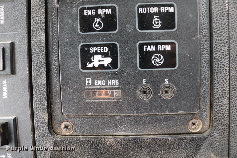 image for item DC7550 1987 Case IH 1660 combine