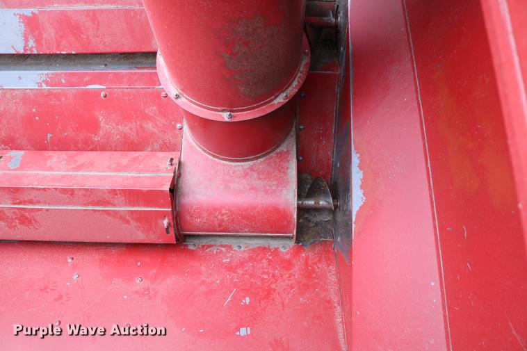 image for item DC7550 1987 Case IH 1660 combine
