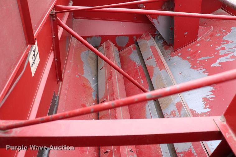 image for item DC7550 1987 Case IH 1660 combine