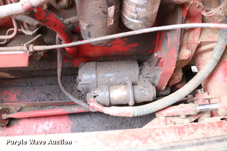 image for item DC7550 1987 Case IH 1660 combine