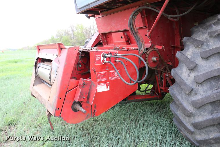image for item DC7550 1987 Case IH 1660 combine