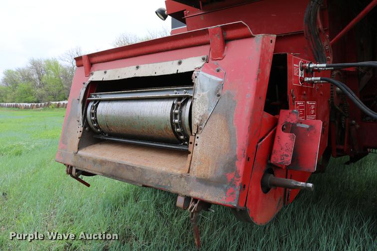 image for item DC7550 1987 Case IH 1660 combine