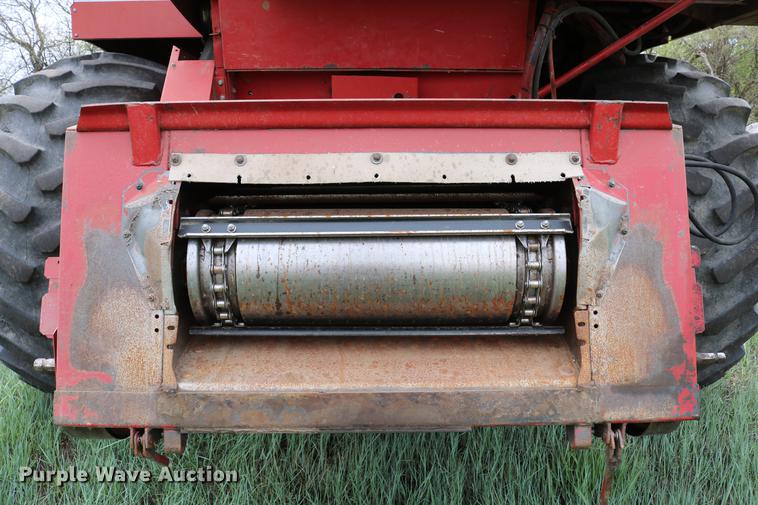 image for item DC7550 1987 Case IH 1660 combine
