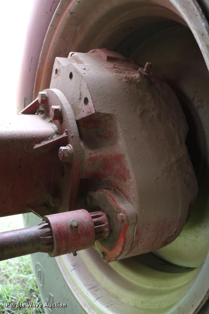 image for item DC7550 1987 Case IH 1660 combine