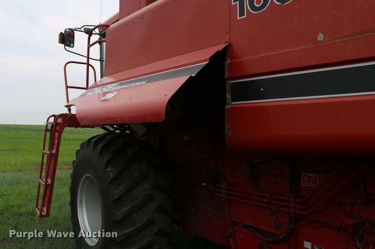 image for item DC7550 1987 Case IH 1660 combine