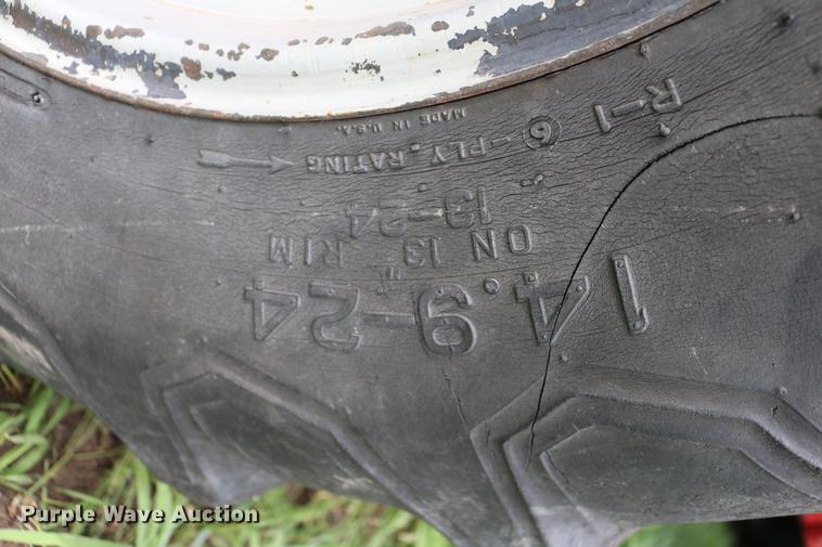 image for item DC7550 1987 Case IH 1660 combine