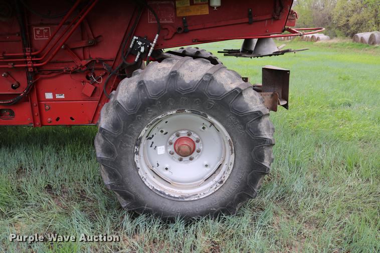image for item DC7550 1987 Case IH 1660 combine