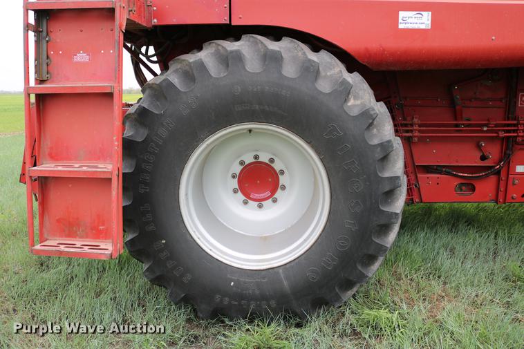 image for item DC7550 1987 Case IH 1660 combine