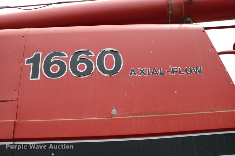 image for item DC7550 1987 Case IH 1660 combine