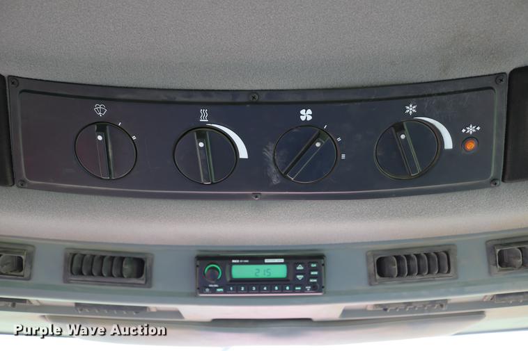 image for item DC7552 1997 Case IH 8930 MFWD tractor