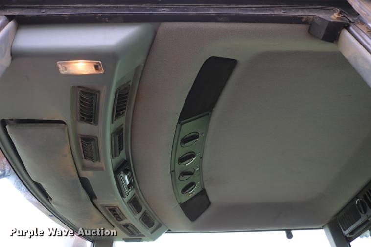 image for item DC7552 1997 Case IH 8930 MFWD tractor