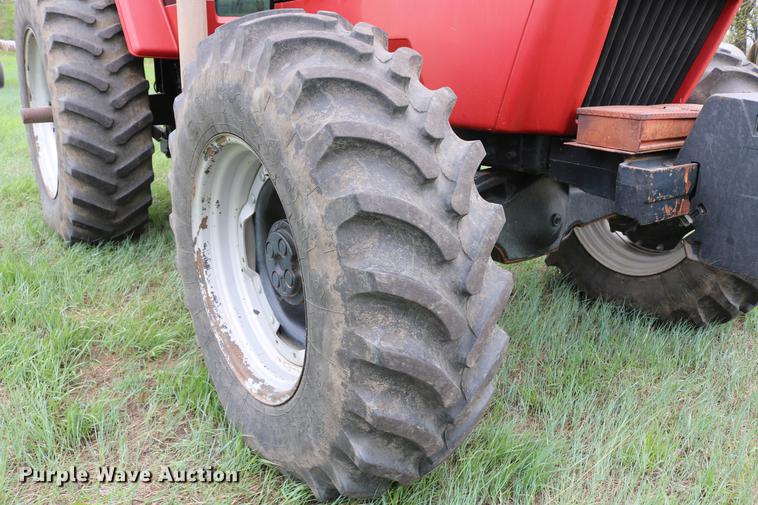 image for item DC7552 1997 Case IH 8930 MFWD tractor