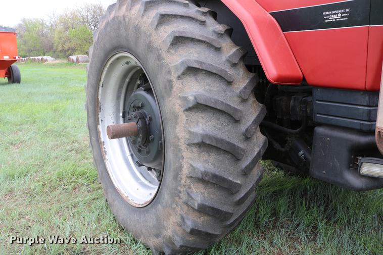 image for item DC7552 1997 Case IH 8930 MFWD tractor