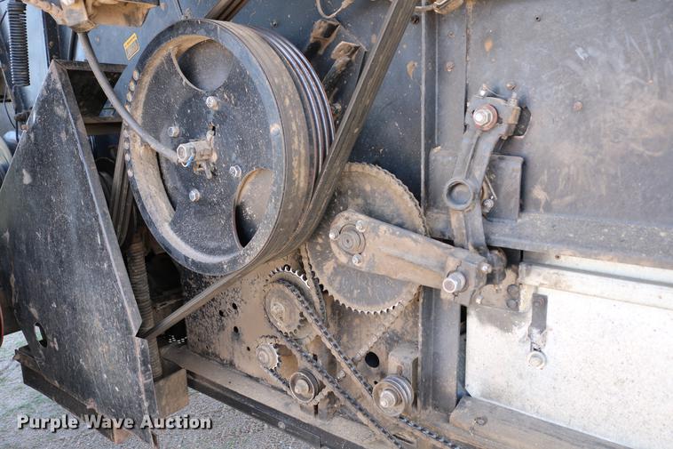 image for item DC7562 1977 Gleaner L2 combine