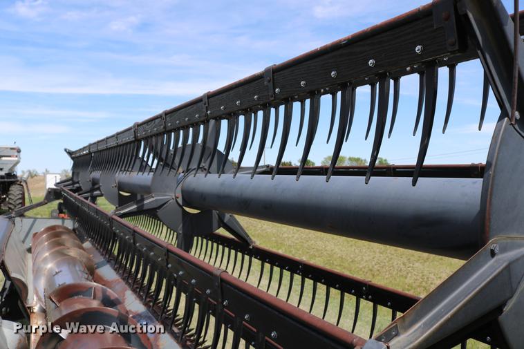 image for item DC7562 1977 Gleaner L2 combine