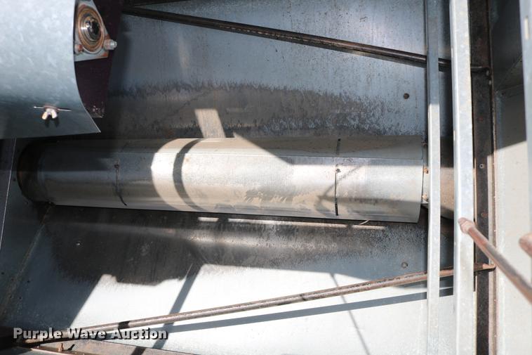 image for item DC7563 1981 Gleaner L2 combine