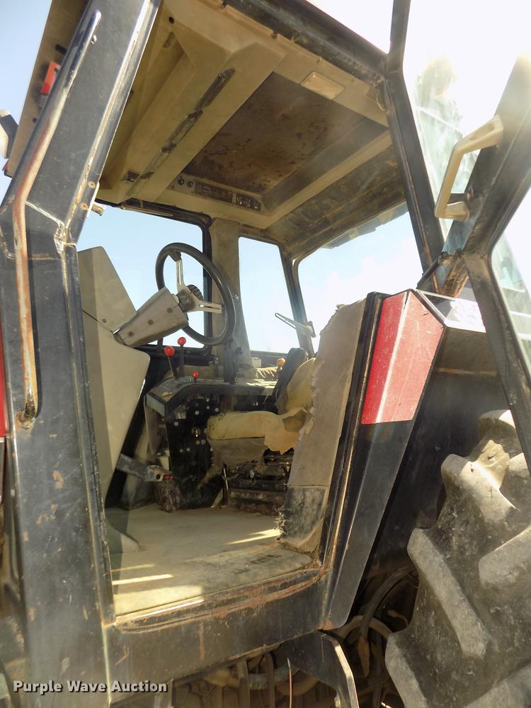 image for item DD2762 1987 Case IH 3594 MFWD tractor