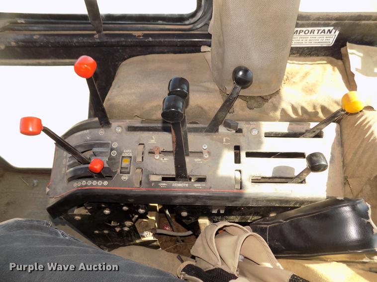 image for item DD2762 1987 Case IH 3594 MFWD tractor