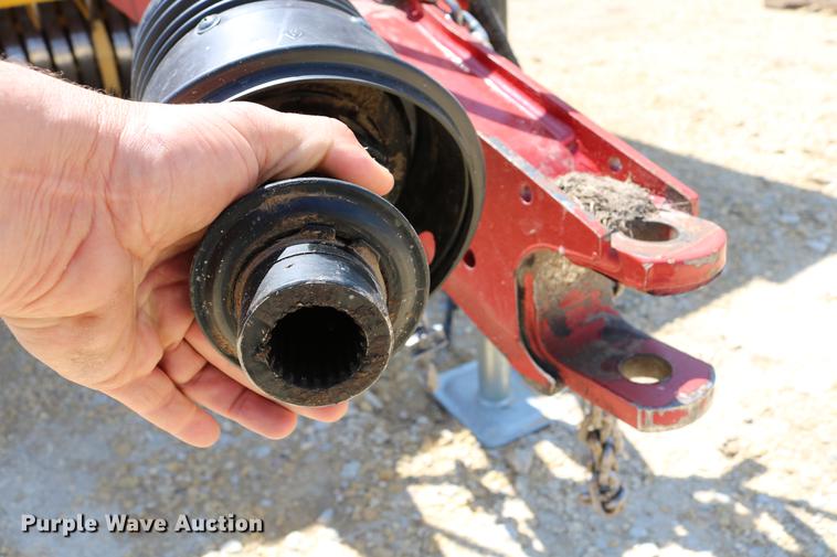 image for item DD4235 2009 New Holland BR7090 round baler