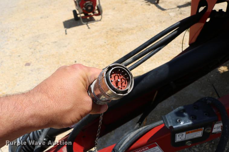 image for item DD4235 2009 New Holland BR7090 round baler