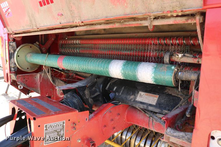 image for item DD4235 2009 New Holland BR7090 round baler