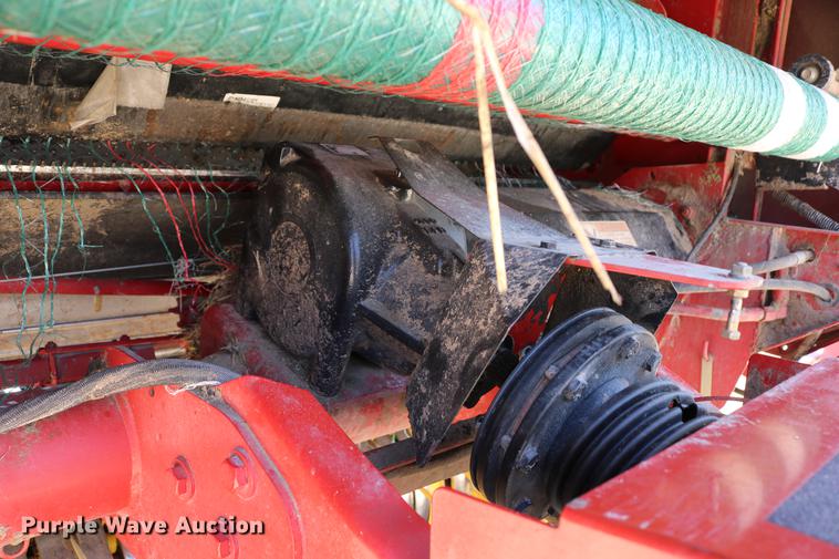 image for item DD4235 2009 New Holland BR7090 round baler