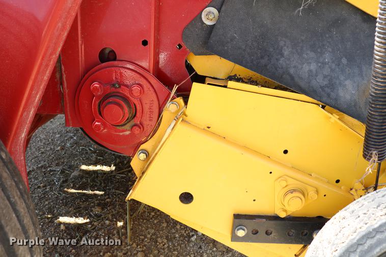 image for item DD4235 2009 New Holland BR7090 round baler