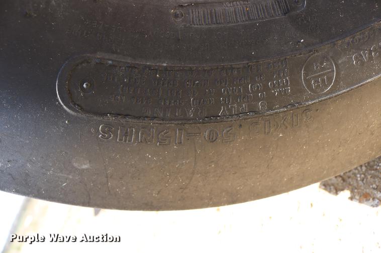 image for item DD4235 2009 New Holland BR7090 round baler